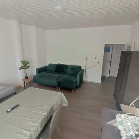 Bright And Spacious In Center