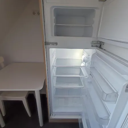 شقة Bright And Spacious In Center فيسبادن