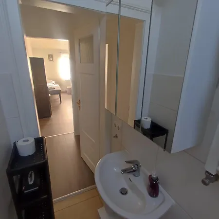 Appartement Bright And Spacious In Center