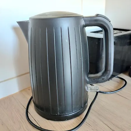 شقة Bright And Spacious In Center