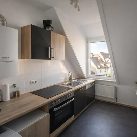 Bright And Spacious In Center Apartmán