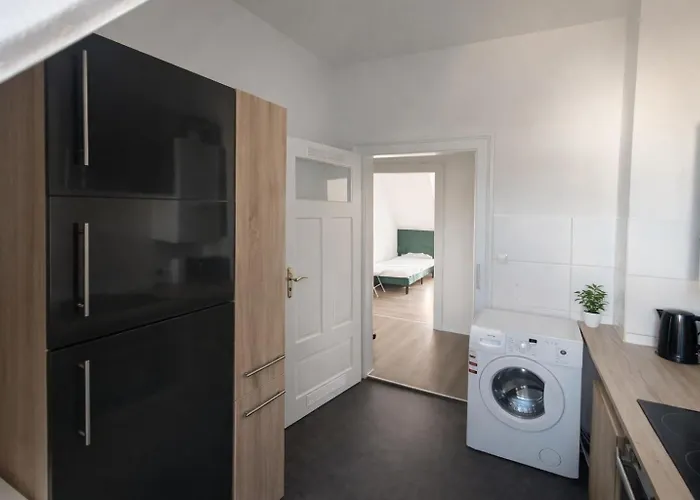 Bright And Spacious In Center *